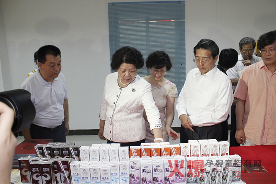 ȫ��(gu��)�D(li��n)��ϯ������W�R������I(y��)ҕ��ָ��(d��o)�����D��