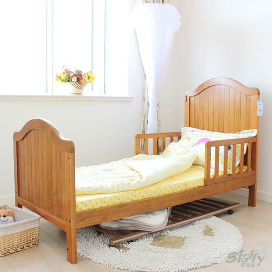 ɭ����ľ�냺����ɫ