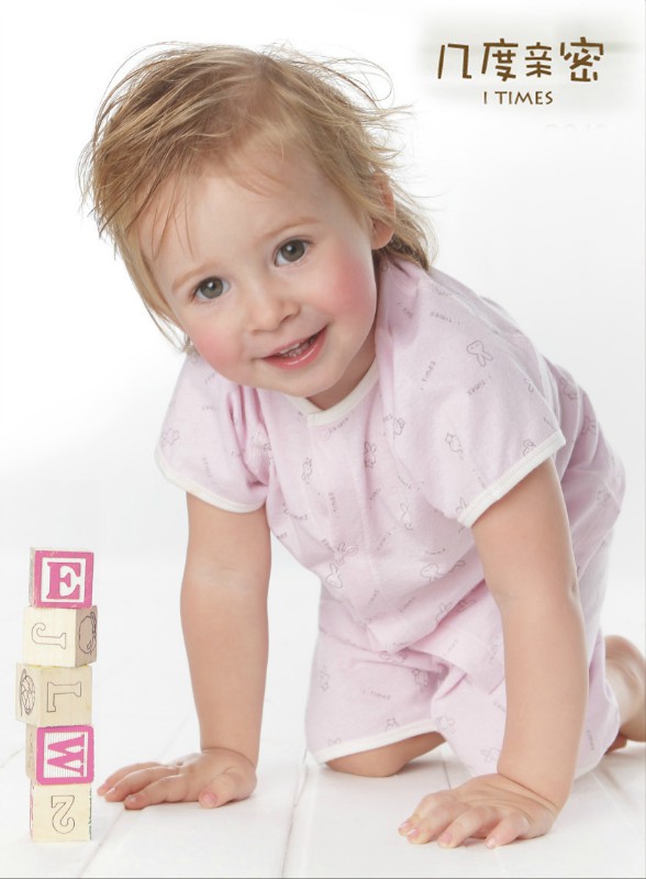 �׶��H�ܷ�ɫ���b