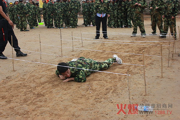 �����c�F꠵�����J(r��n)�R