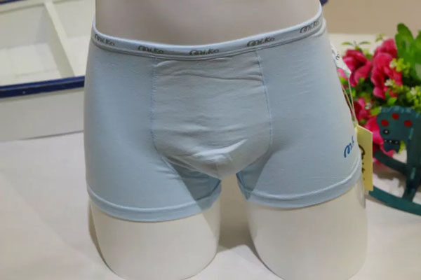 11 ơơС�~�y�x����ͯ������(n��i)ѝ�{ɫ