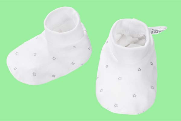 毓恩新生兒鞋子