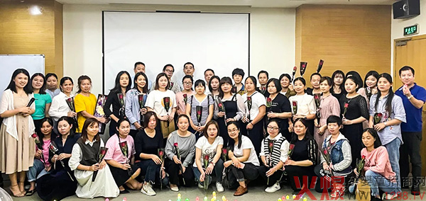 ף�R���۶�ĸ��I�B(y��ng)ָ������Ӗ�ڶ��ڌW�T������I(y��)