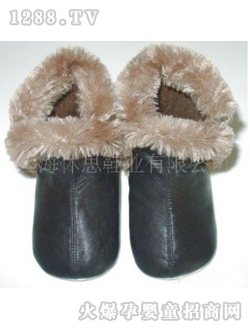 ��˼��ɫ�냺Ь