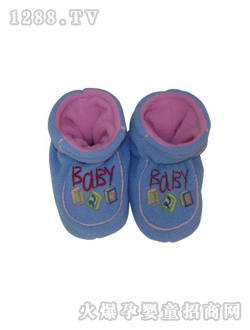 һ���{(l��n)ɫ�W(xu��)��Ь