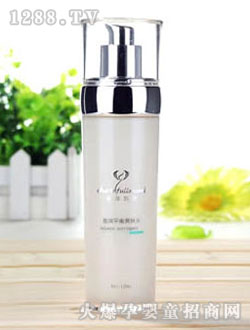 ���Ћ���ӯ��(r��n)ƽ��ˬ�wˮ