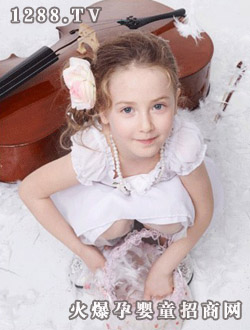 С�����2010����ϵ�ж���ɫ�ɐ�ȹ