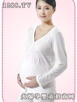 �Z�˼ҾӲ���ľ�����L(zh��ng)�䲸������