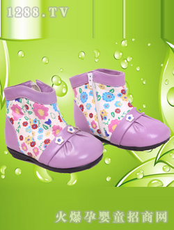 �𶹶���ɫ����Ь��