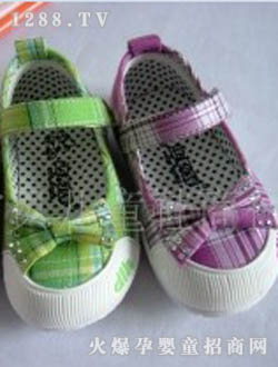 ��ѩ���ɐ۷����\(y��n)��(d��ng)Ь