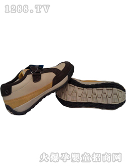 ���ȳ�ţ�Sɫ��ͯ���e��Ь