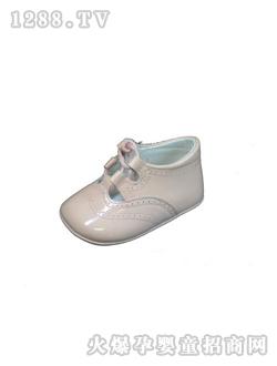 ���Ƿ�ɫ�냺Ь