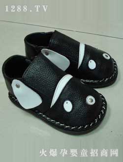 ��߸ͯ�ӄ���냺�W(xu��)��Ь