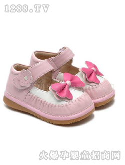 С�{���ɫ�냺Ь