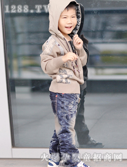 ��������ɫ����