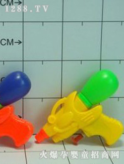 �ۼΌ�ɫƿˮ��