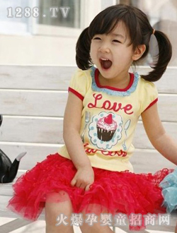 ��ȼ{�tɫ�ɐ�ŮͯT��