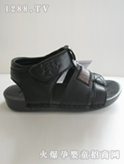 ��؈֮����ɫ��Ь