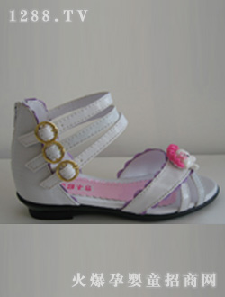 ��؈֮����ɫŮͯ�r(sh��)�Л�Ь