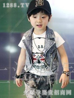 ��ֻС���܃�ͯ�r�����b