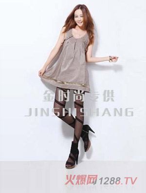 ��ؐ���Ћ����r�е���ɫ����ȹ