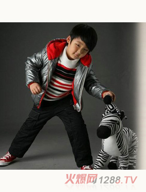 �옷(l��)���R�{(di��o)Ƥ��ͯ�b