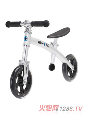 �׸�����܇(ch��)��ɫ