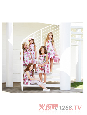 Lesy��ͯ�Y����ɫ����