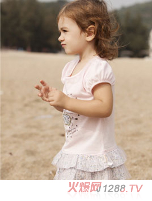 �����ื�ɫ�ɐ��B��ȹ