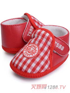 ��ʹ֮����Ӳ�+PU�׃���ǰЬ�tɫ