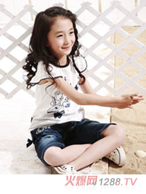 ��˹���r��Ůͯ