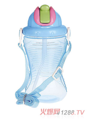 貝樂嘉藍色帶蓋嬰兒環(huán)保水壺